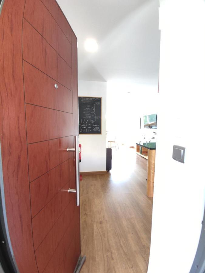 Best House Airport Lisbon Luaran gambar