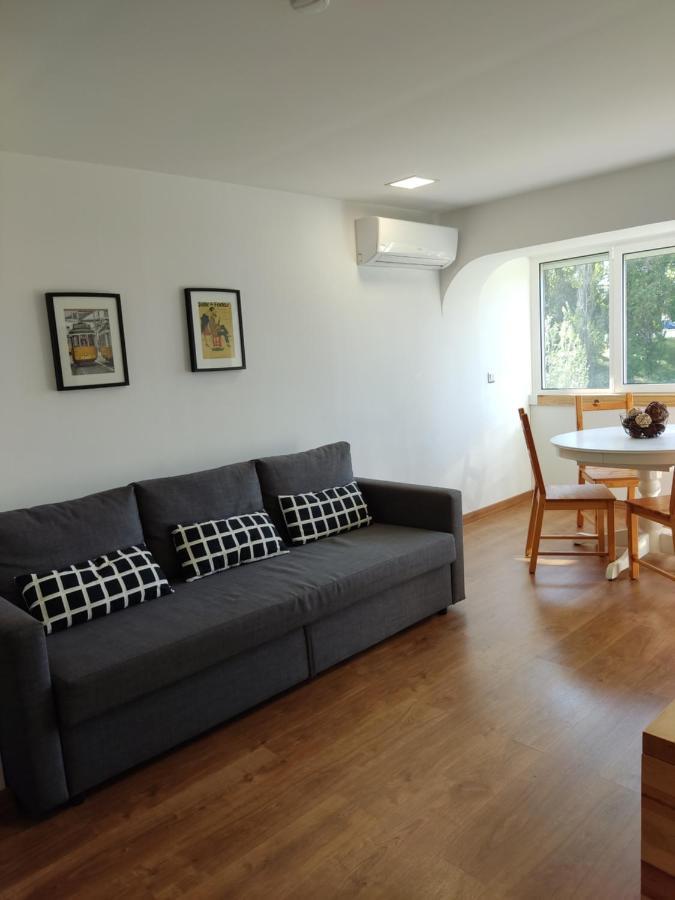 Best House Airport Lisbon Luaran gambar