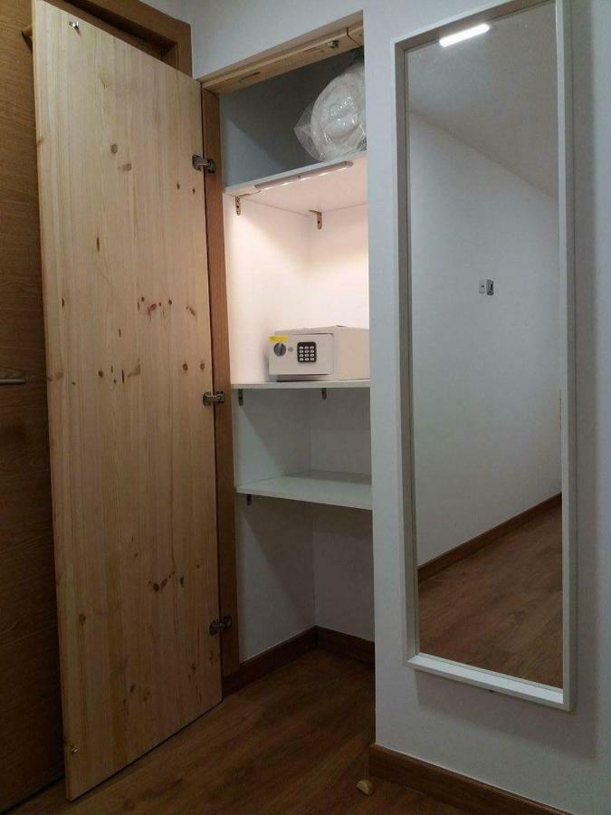 Best House Airport Lisbon Luaran gambar
