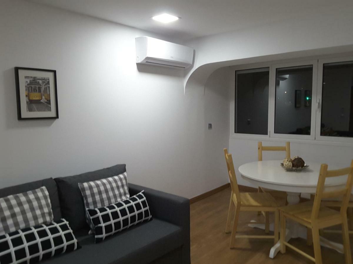 Best House Airport Lisbon Luaran gambar