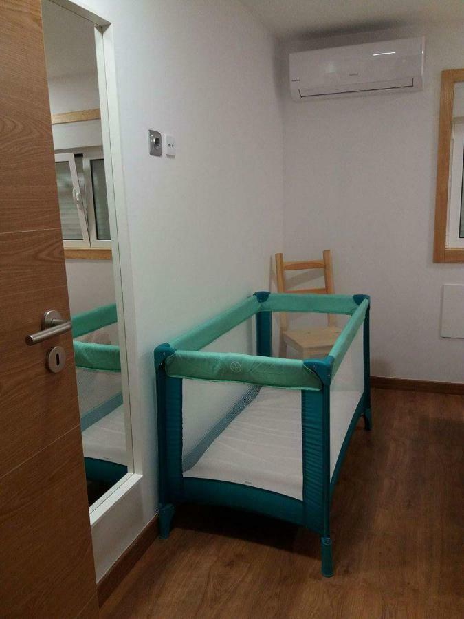 Best House Airport Lisbon Luaran gambar